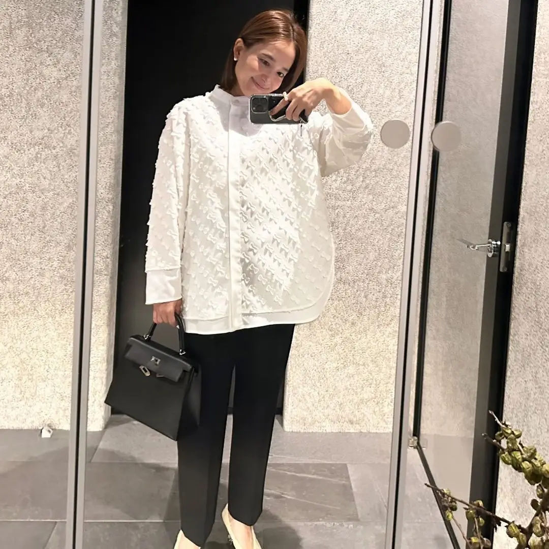 ZONHEMEN 2026 Japanese Fashion Women Minimalist Jacquard Loose Solid Color Blouse Breathable Textured Relaxed Fit Slimming Top