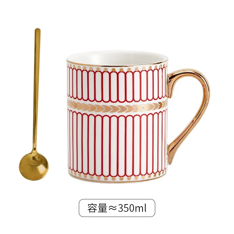 Tasse en céramique de style européen avec poignée dorée, tasse à café de luxe légère de grande capacité avec cuillère, paire de tasses pour couple, tasse à eau de bureau