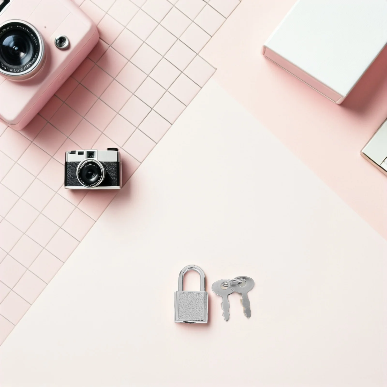 

10Sets Vintage Pirate Lock Key Metal Mini Treasure Chest Lock for Jewelry Box Storage Unit Travel Suitcase Keyed Padlock