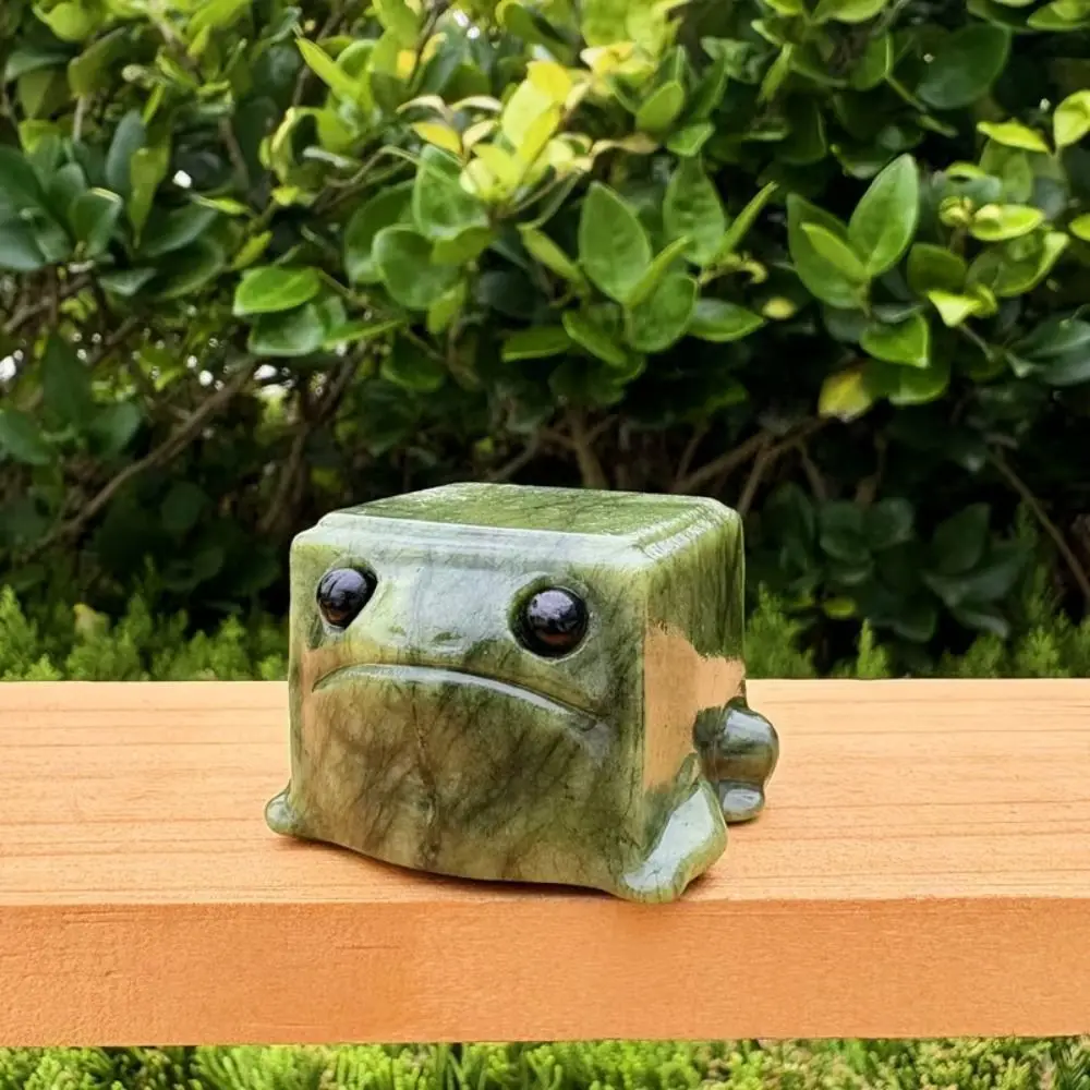 Handcrafted Xiuyan Jade Frog Solid Stone Cute Stone Animal Figurine Feng Shui Lucky Quartz Animal Figurine Home Decoration