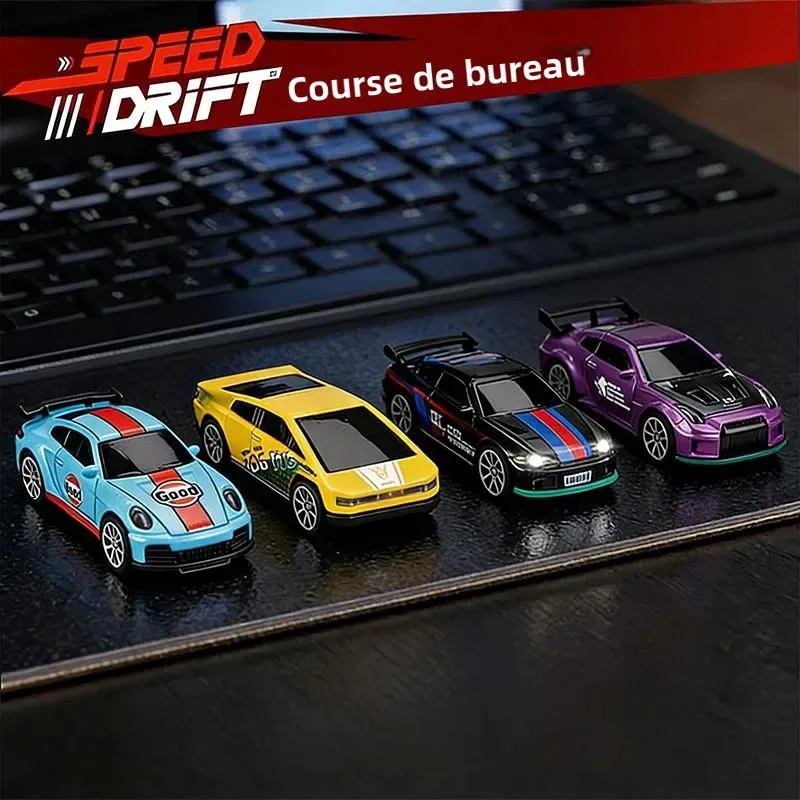 Voiture RC améliorée 2026, mini voiture RC en alliage 1:64, facile à transporter, autonomie de 60 minutes. Coffret cadeau exquis, un cadeau idéal pour les enfants