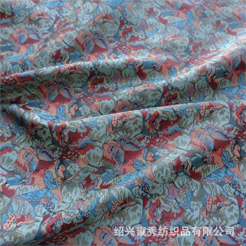 New easy-to-maintain jacquard fabric for clothing suit dress
