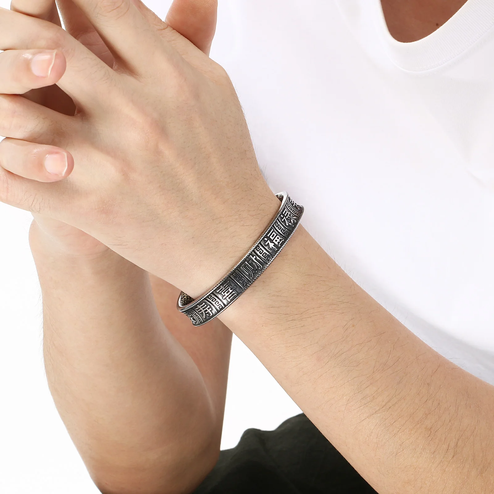 Vintage Stainless Steel Cuff B - Ethnic Fashion Co In recension och pris