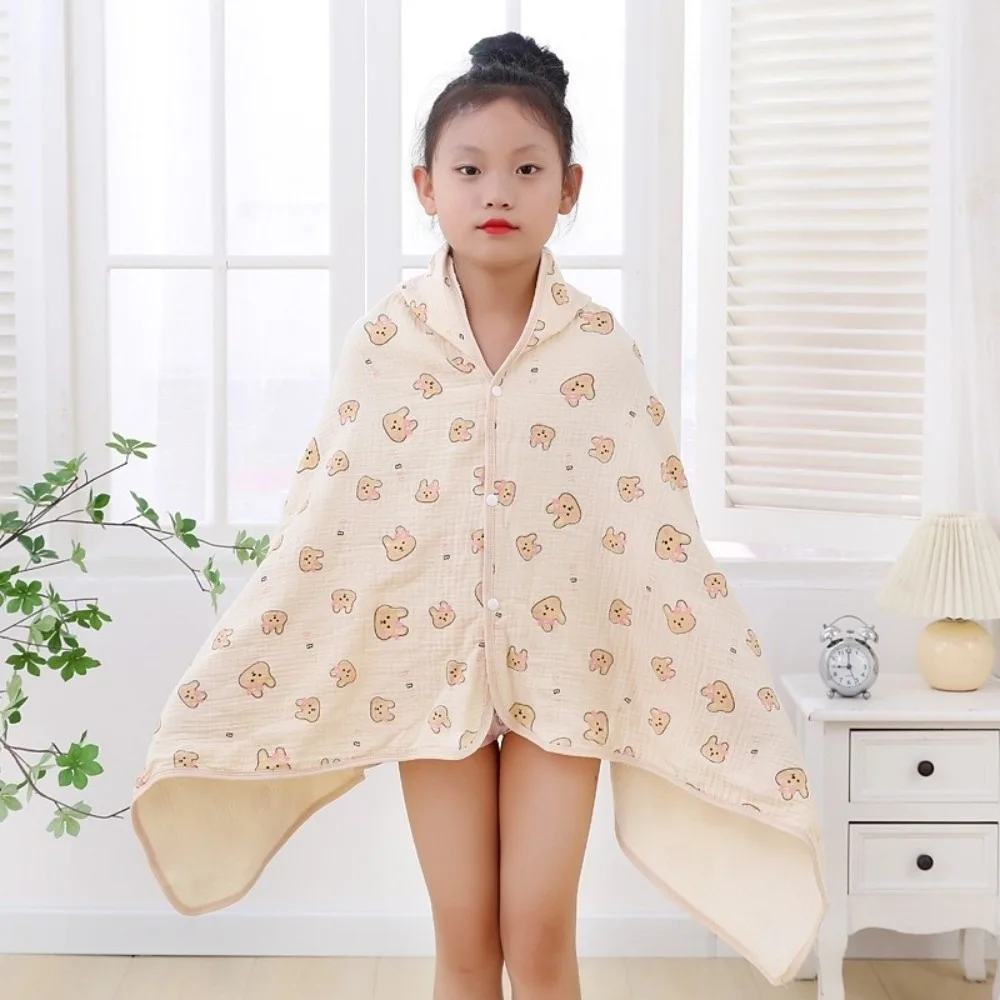 クマ柄の幼児用フード付きタオルラップブランケット、シングルレイヤーのガウン、純綿ガーゼ、柔らかい質感、通気性のある素材