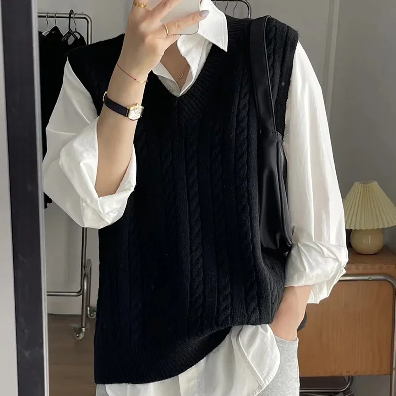 Sleeveless Sweater Twists Knitted Vest for Women Vintage Preppy Style Autumn Winter V-Neck Top Loose All-Match Waistcoat