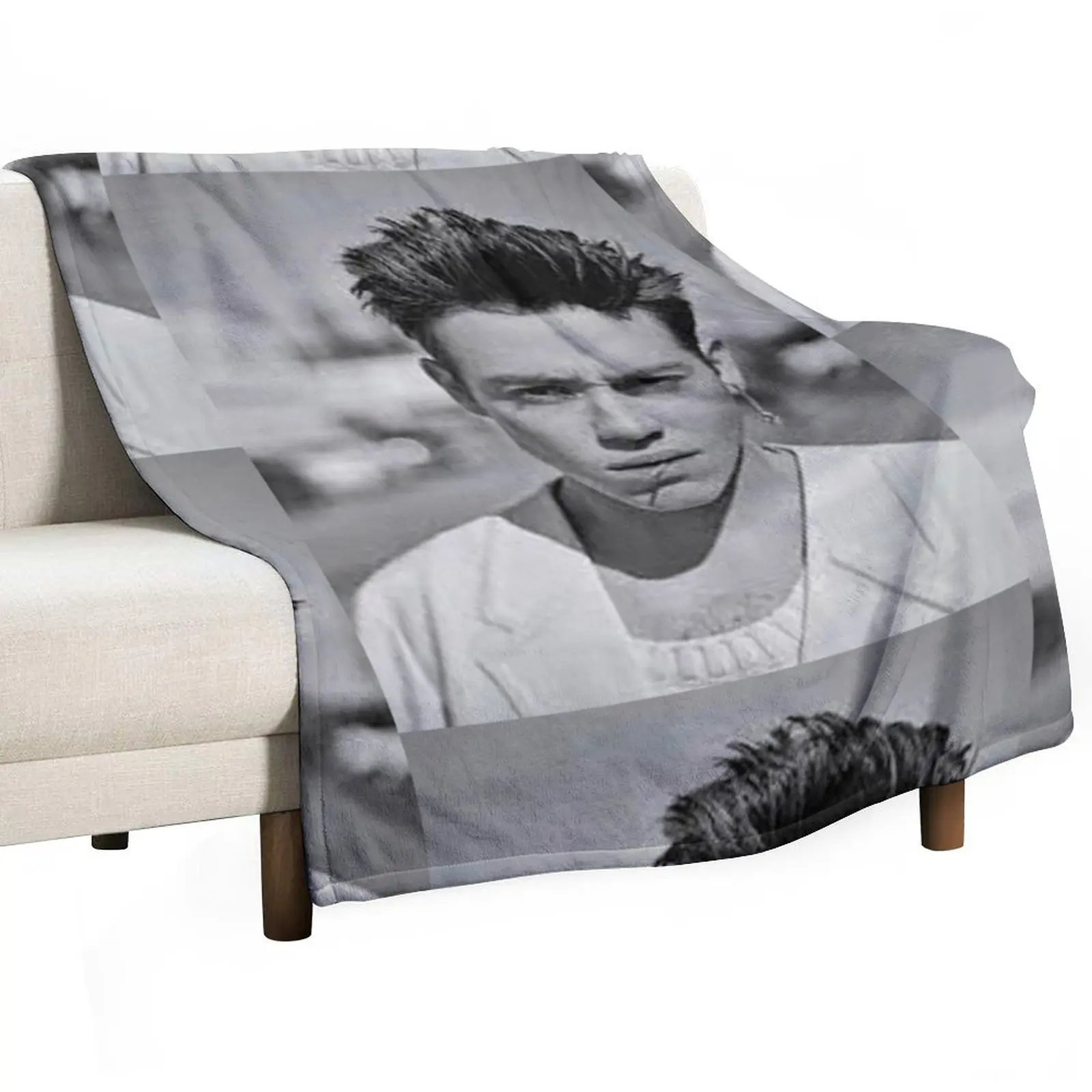 

ETHAN cutkosky Throw Blanket Camping Furrys warm winter Bed Fashionable Blankets