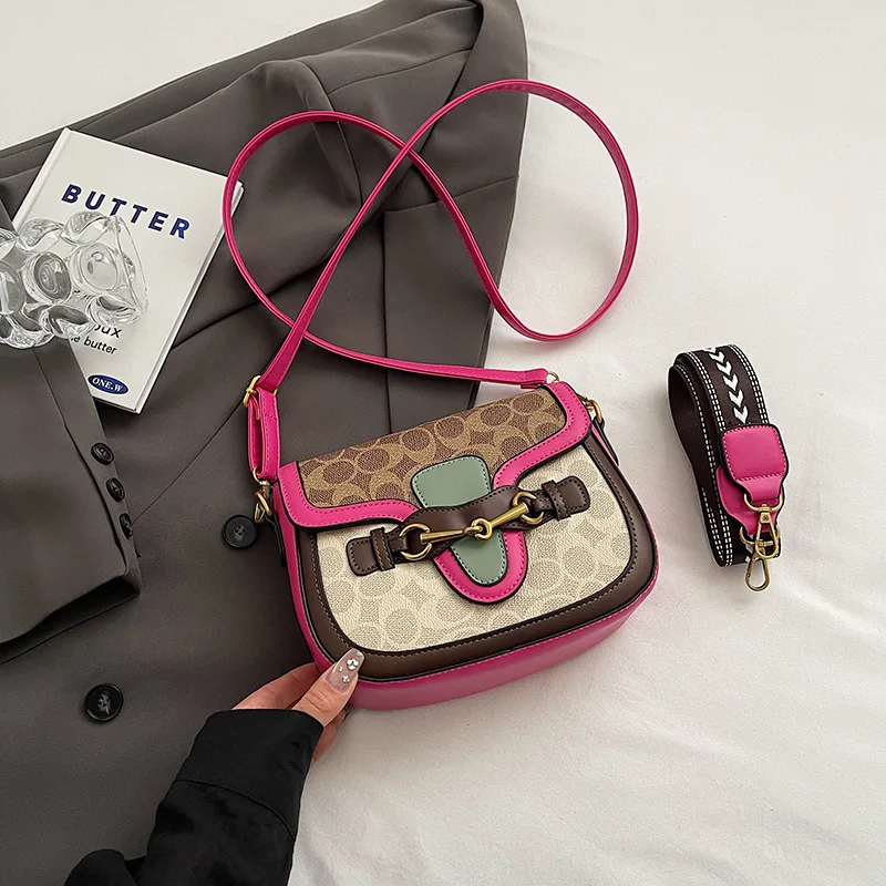 Tasche im Designer-Stil – 2022, meistverkaufte High-End-Satteltasche mit breitem Schultergurt und stilvoller Umhängetasche mit Retro-Print