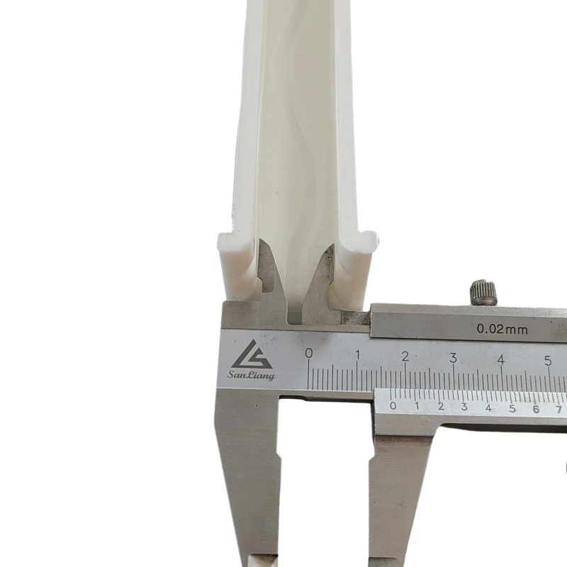 B22 DX1B Guía de ascensor Longitud de inserción 220 mm Ancho de ranura 16 mm