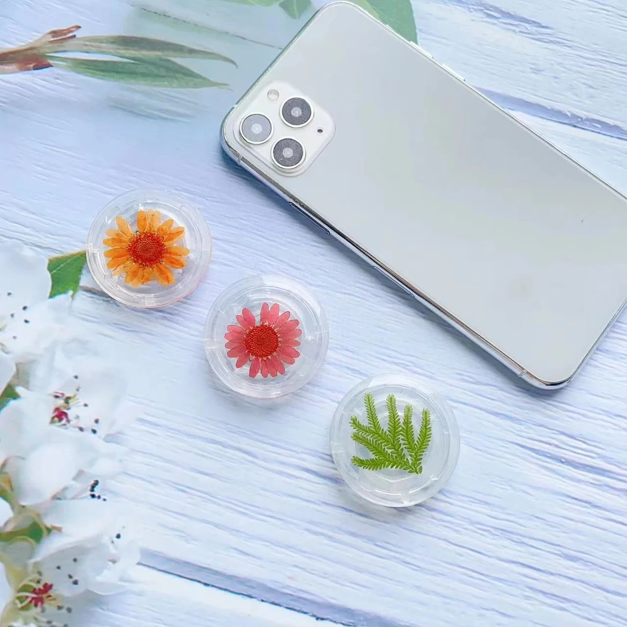 Luxury Flower Socket Grip Tok Acrylic Glue Material High Quality Transparent Folding Stand Phone Holder Foldable phone grip