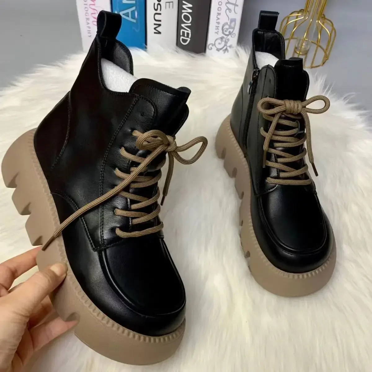 Women's 2025 Spring and Autumn New Soft Leather Retro Boots Fashion Thick Soled Tall Short Boots Round Head Strap Short Boots