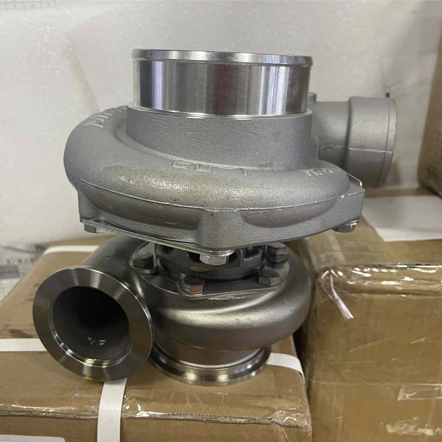 

Совершенно новый гоночный турбокомпрессор GT35 GT3582R турбина A/R.82 V-диапазонный корпус турбокомпрессор с двойным шарикоподшипником