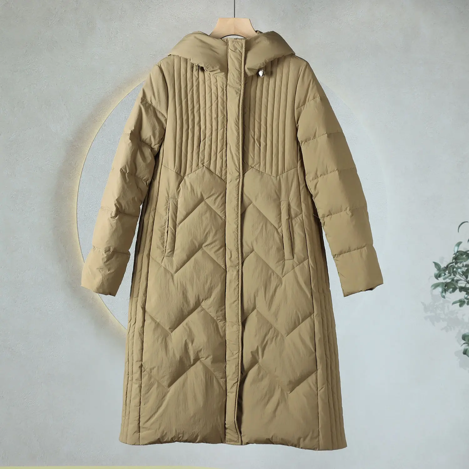 

2025 Winter New Women's Down Jacket Commuting Slim Fit Hooded Coat