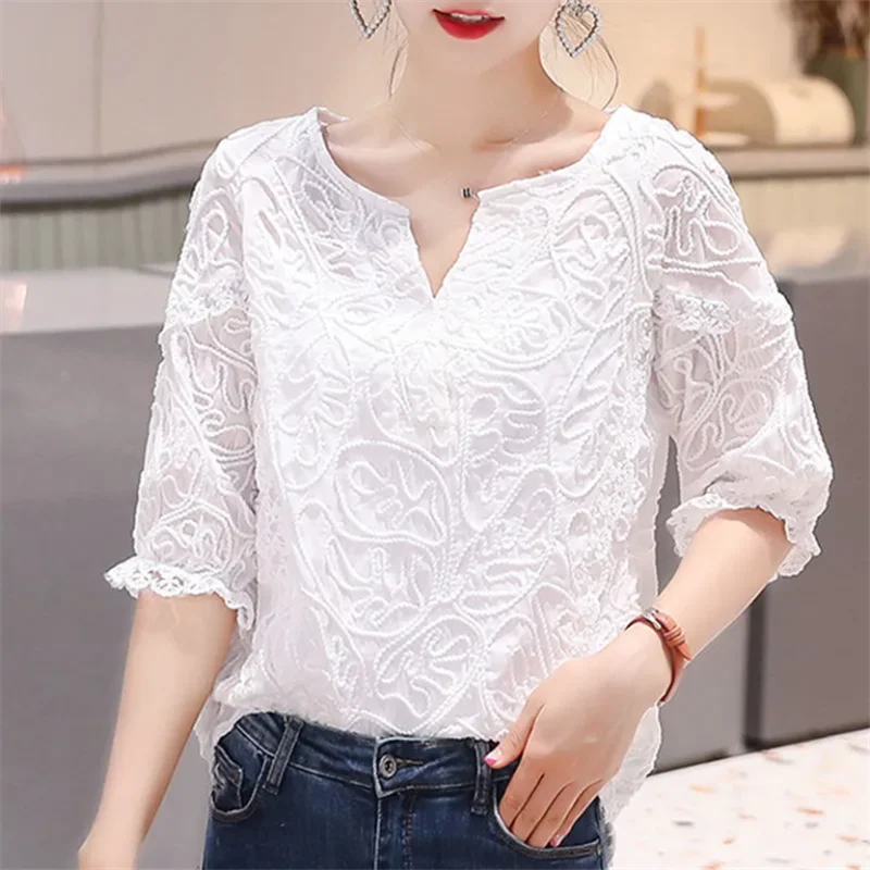 White Women Blouses High Quality Cotton Lace Shirt for Women Loose Blous Summer Pullover Half Sleeve Tops Weaving Flowers Shirt