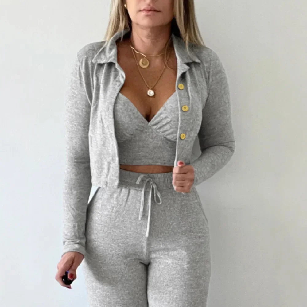 3-teiliges Set mit Umlegekragen, langen Ärmeln, Metallknöpfen, Dekor, Mantel, Oberteil, V-Ausschnitt, Spaghettiträger, Tank-Kordelzug, dehnbare Taille