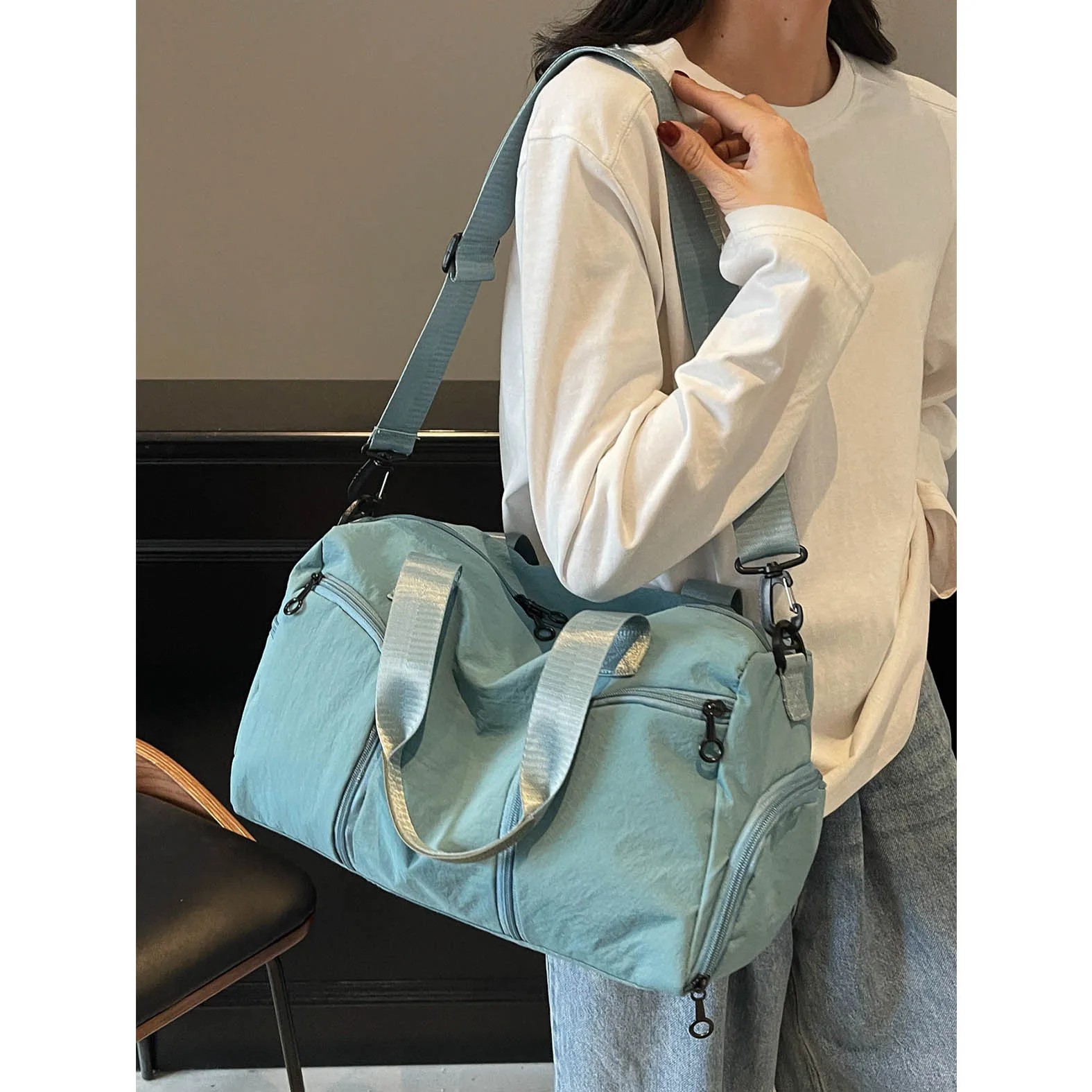 New unisex fitness bag, multifunctional shoe bag, multi-purpose handbag, large capacity travel luggage handbag