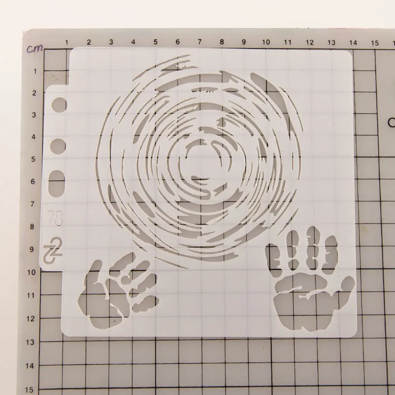 Hand Circle Round DIY Layering Stencils Painting Scrapbook Coloring Embossing Album Decorative Card Template