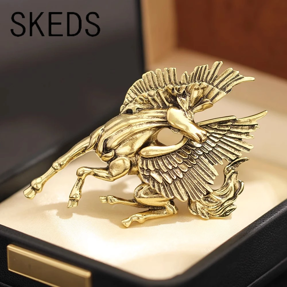 SKEDS Exaggerated Retro Distressed Pegasus Brooch Bold and Unique Animal Pin Unisex Lapel Horse Badges Accessory