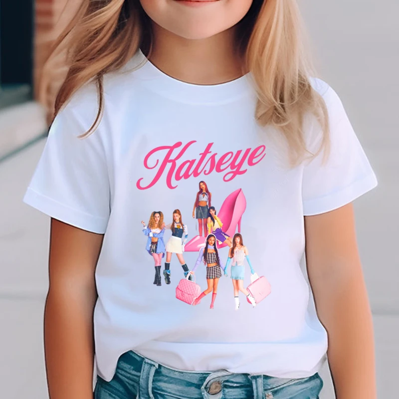 Katseye Harajuku Mode-Oberteile Jugend Mädchen Streetwear T-Shirt Kinderbekleidung KATSEYE Print T-Shirt für Kinder Lässiges Sommer-Top – Detail 3