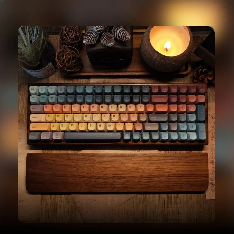 

Three-mode RGB mahjong sound wooden fish sound wooden tuo mechanical keyboard office gift