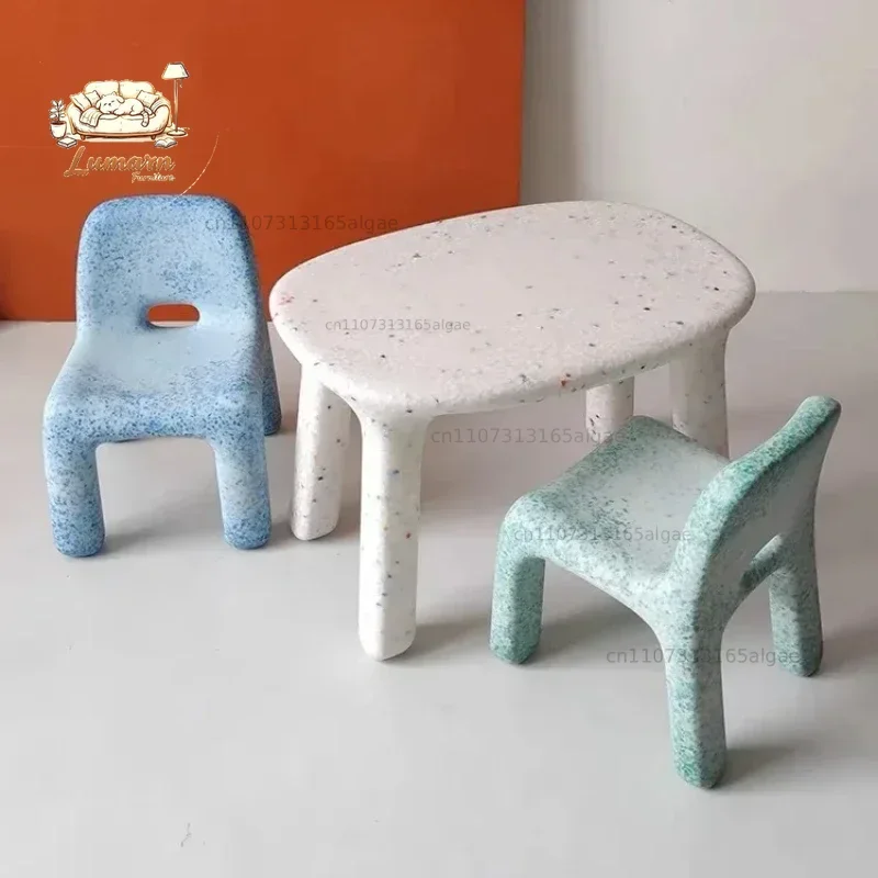 Nordic Girl’s Table and Chair Set Creative Plastic Writing Desk School Furniture Perfect for Living Room or Study Area