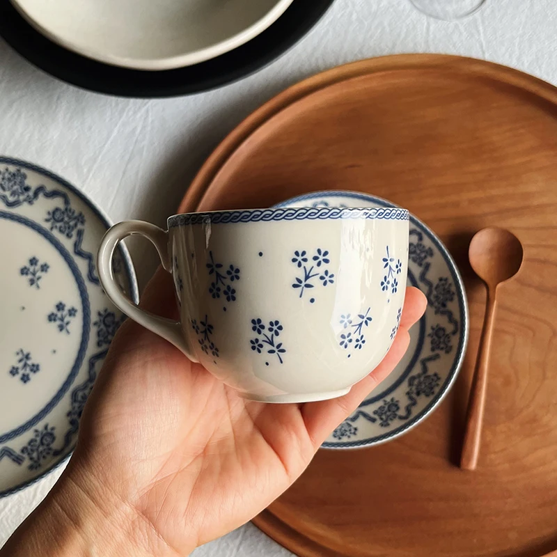 Vintage Ceramic Coffee Cup and Saucer Set, European Style Tea Cups, Blue and White Tea Mug, Afternoon Tea Water Mugs