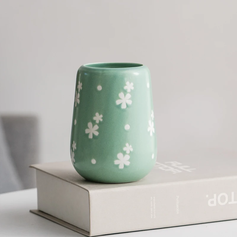 

Ceramic dried flower vase - Hand-painted creative, simple and fresh water culture flower arrangement