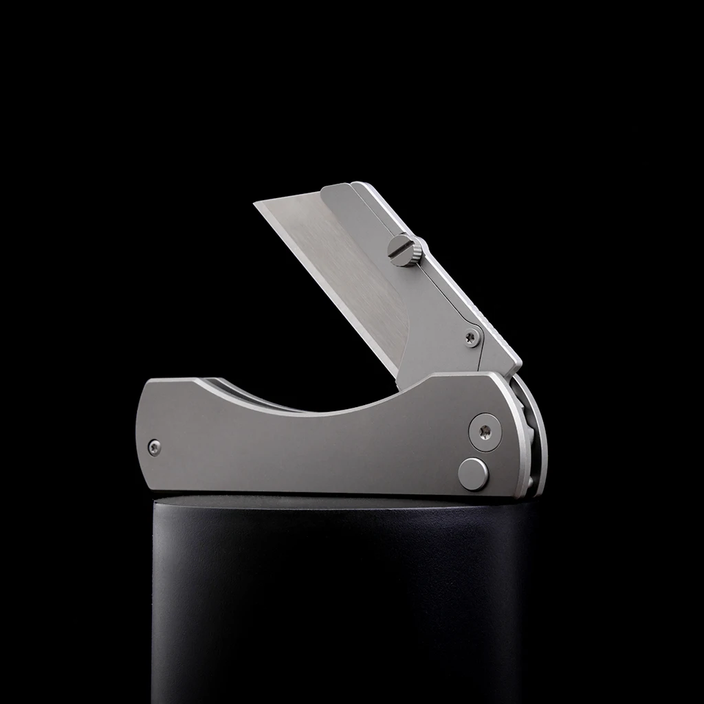 TGZUO Titanium Alloy Folding Knife, Utility Pocket Knife, EDC Wallpaper Cutter Paper Knife, With 10 SK5 Blades, Grey
