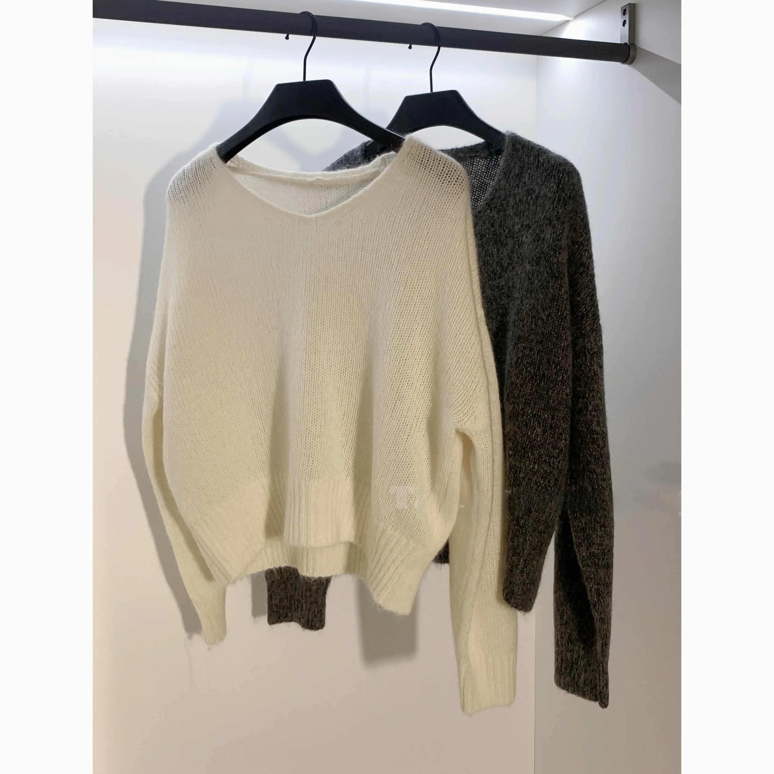 

Корейский мягкий велюровый свитер с длинным ворсом и V-образным вырезом, свободный крой, однотонный, вязаный, женский, модный