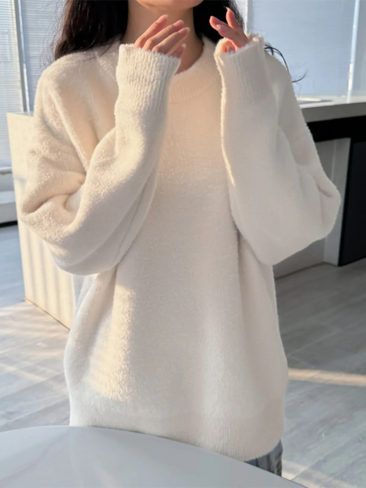

Белый вязаный свитер женский осенне-зимний новый, модный, свободный, мягкий, с круглым вырезом, из вельвета с эффектом норки, премиум-класса