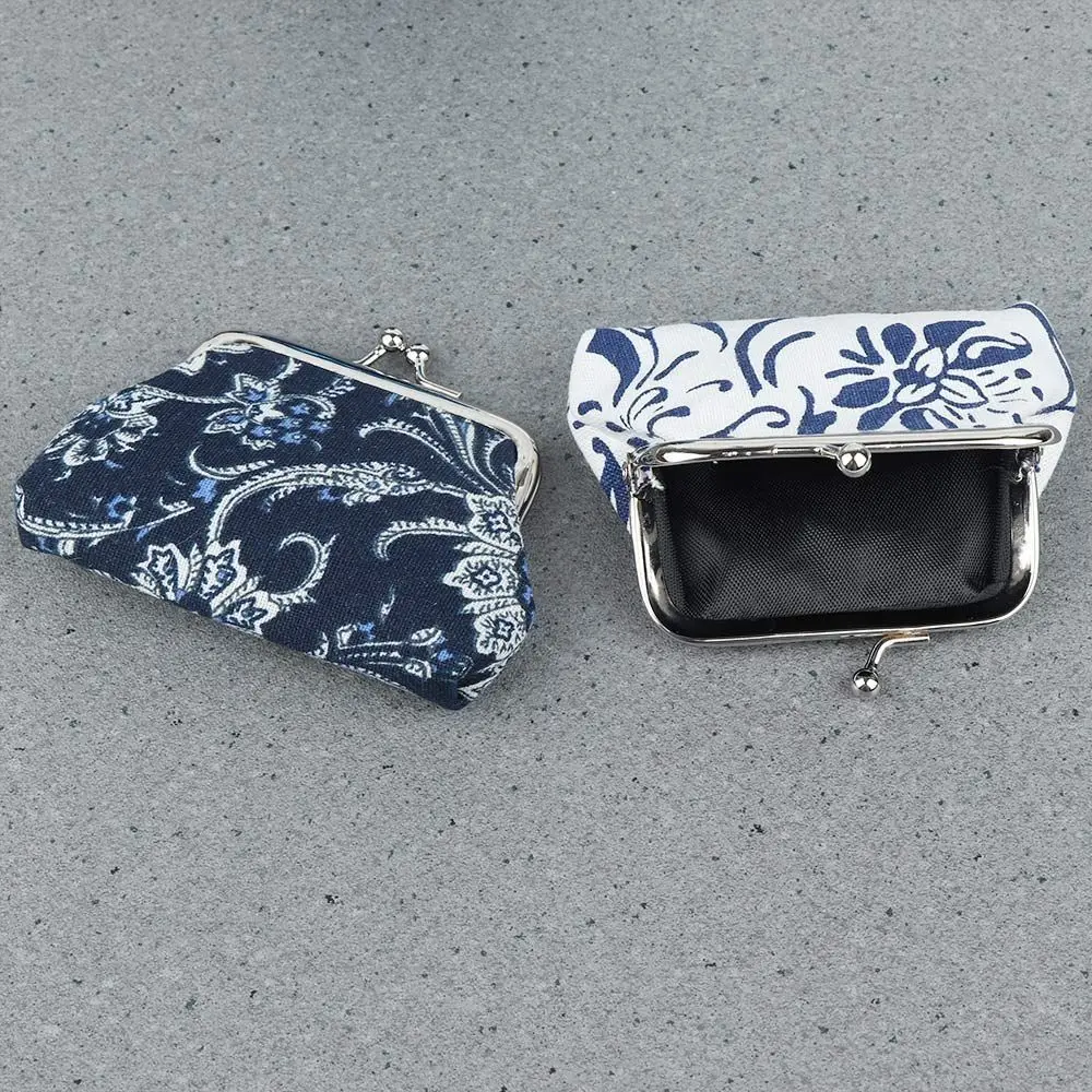 

Mini Retro Blue and White Porcelain Hasp Flower Coin Purses Clutch Bag Card Holder Small Wallet