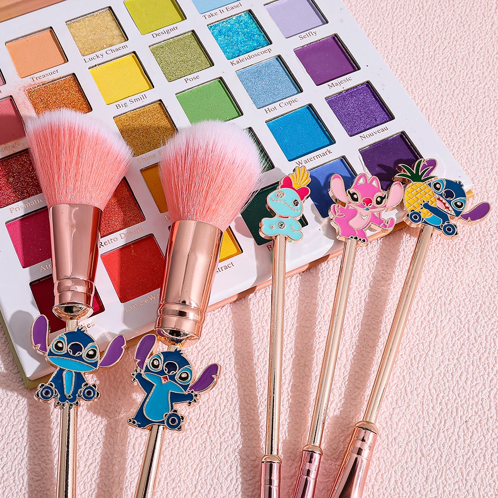 Nuevo juego de brochas de maquillaje Disney Stitch, 5 uds., base suave y esponjosa, colorete, herramientas cosméticas bonitas con bolsa, regalo de Navidad perfecto