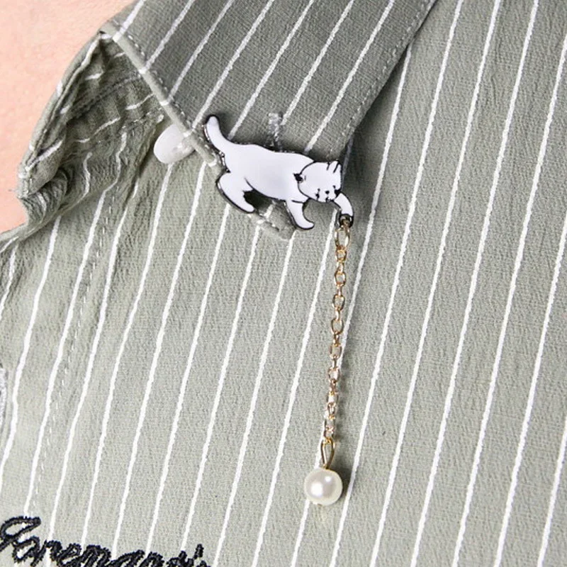 

JUCHAO Fashion Brooches White Small Cat Pearl Brooch Collar Pin Badge