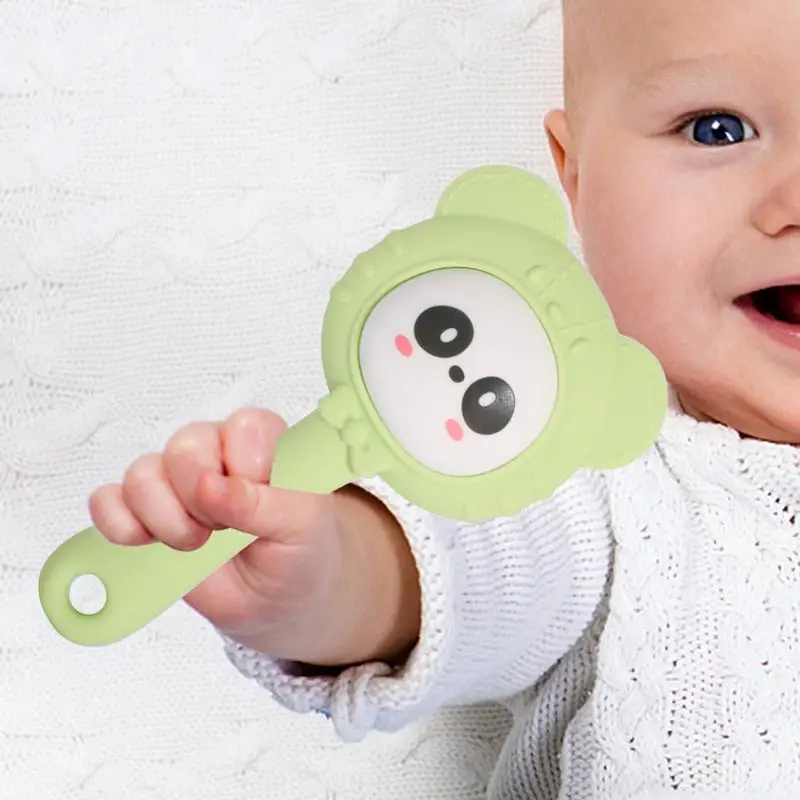 Morbido sonaglio per bambini carino massaggiagengive in silicone massaggiagengive multifunzionale per cartoni animati per bambini ragazzi ragazze sonaglio a mano in silicone facile da impugnare
