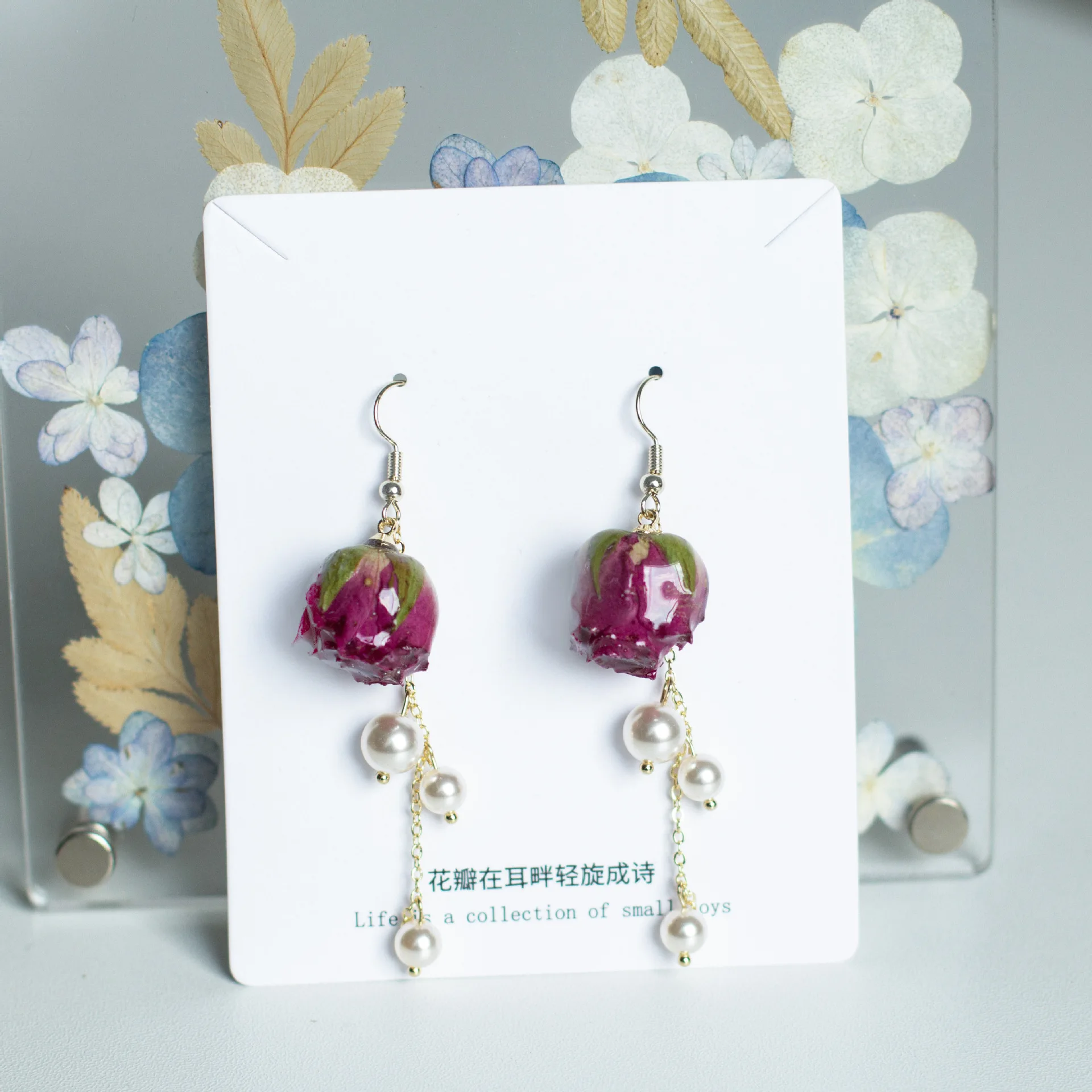 Anting-anting Rumbai Mutiara M - Dried Flower Bouquet ulasan dan harga