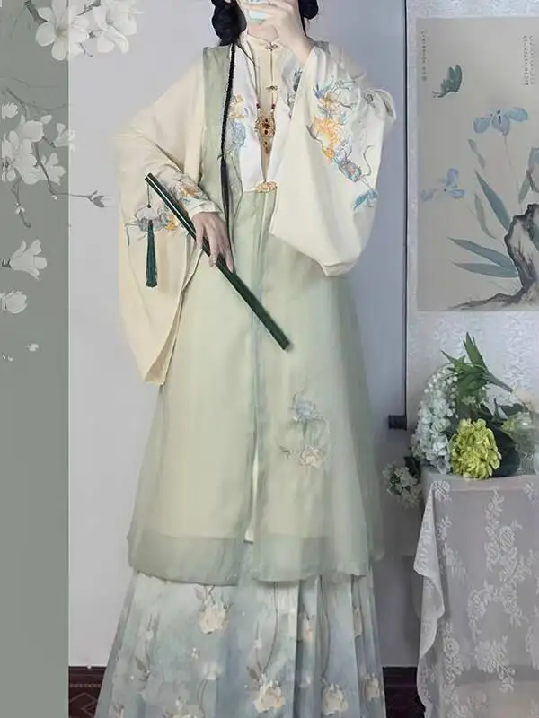 Traditional Chinese Pleated Skirt Hanfusion Outfit Ming-style Long Robe With Horsehair Skirt Stand-up Collar Hanfu Suit