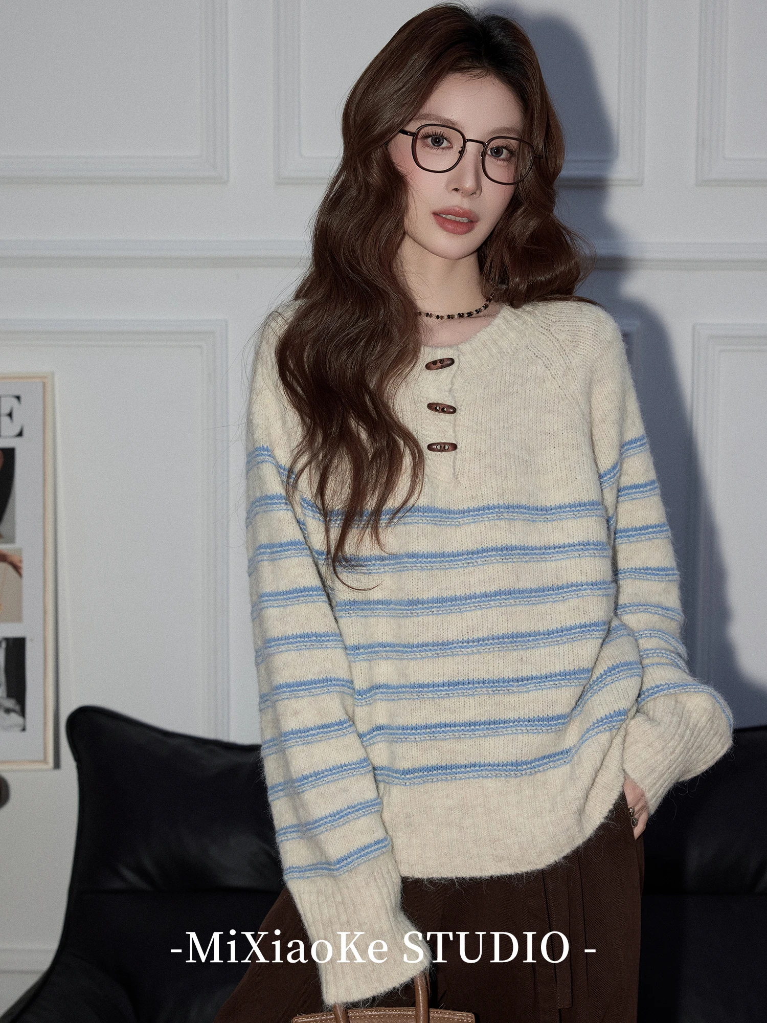 

Мягкий уютный полосатый свитер для женщин, базовый слой, вязаная кофта в стиле французского шика, свободный крой, с длинными рукавами, термобелье