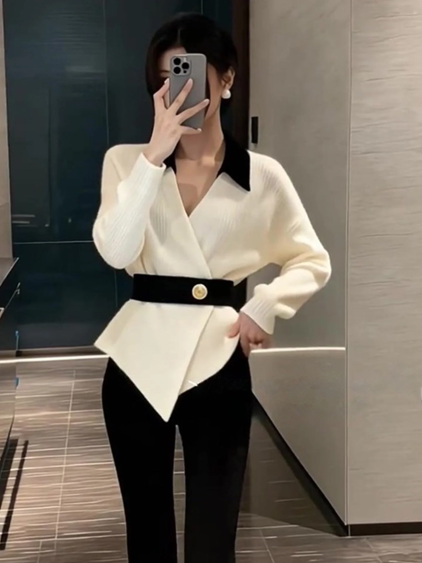 ファッショナブルな厚手ニットポロネックセーターカラーブロック肌に優しい冬暖かいウールトップ女性用韓国スタイル