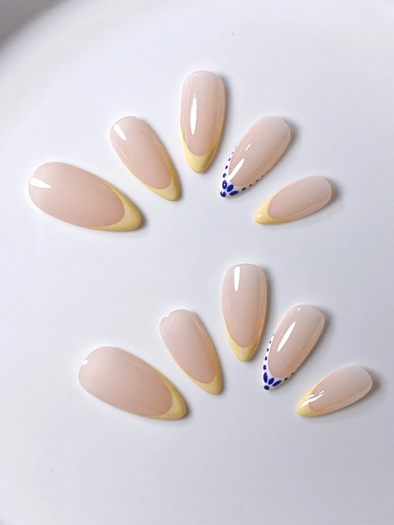 

10 штук съемных накладных ногтей ручной работы в форме миндаля желтого французского синего цвета в горошек, обязательный летний предмет.