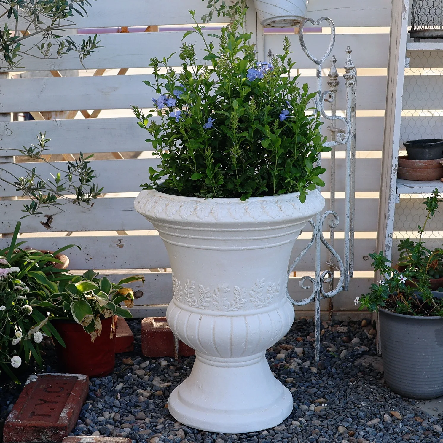 Vintage Embossed Large Capacity Breathable Soil-Cultivated Wine Cup, Flower Pot, Outdoor Balcony Garden, Plant Planting