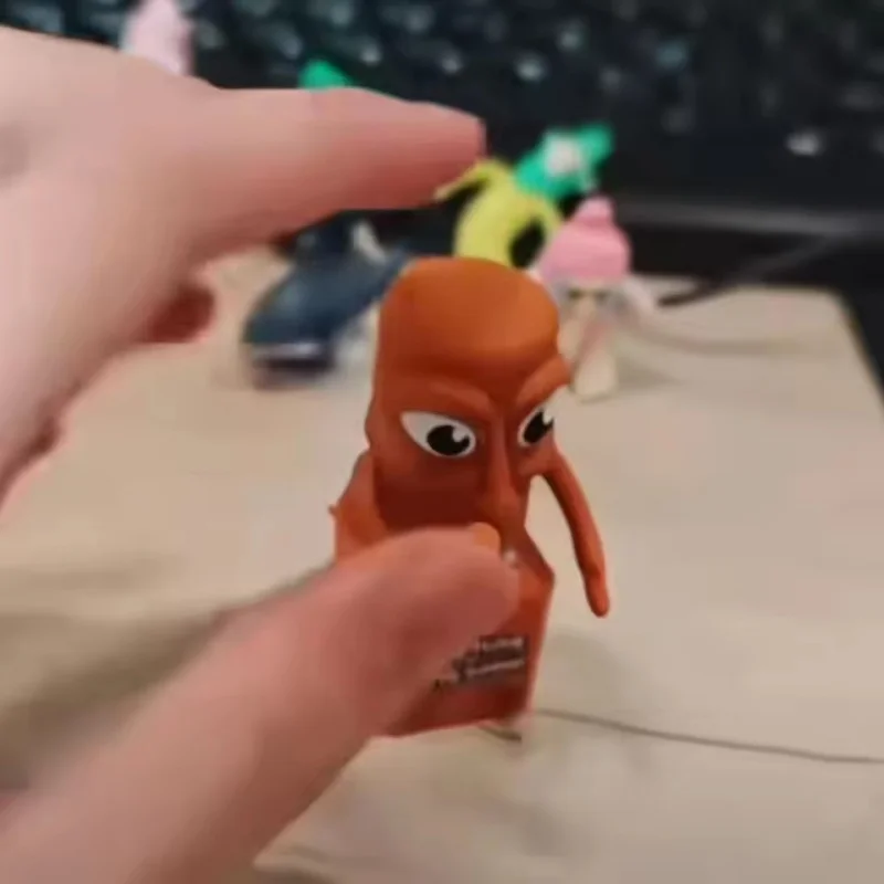 Mainan Tungtungtung Sahur Tongkat Kayu Gantungan Kunci Kancing Pria Liontin Bahasa Bercahaya Mainan Hadiah Dekoratif Model Periferal Anime