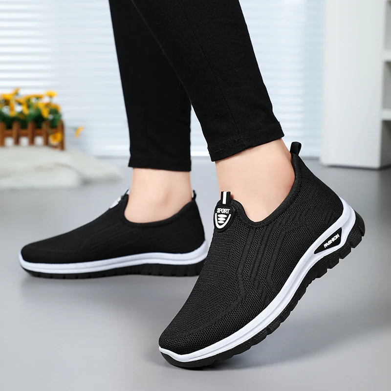 Buty zimowe 2025, duże rozmiary, siateczkowa powierzchnia, bawełniane, buty dla mam, buty dla seniorów zapewniające stabilny ruch, śniegowce, buty ocieplane bawełną.