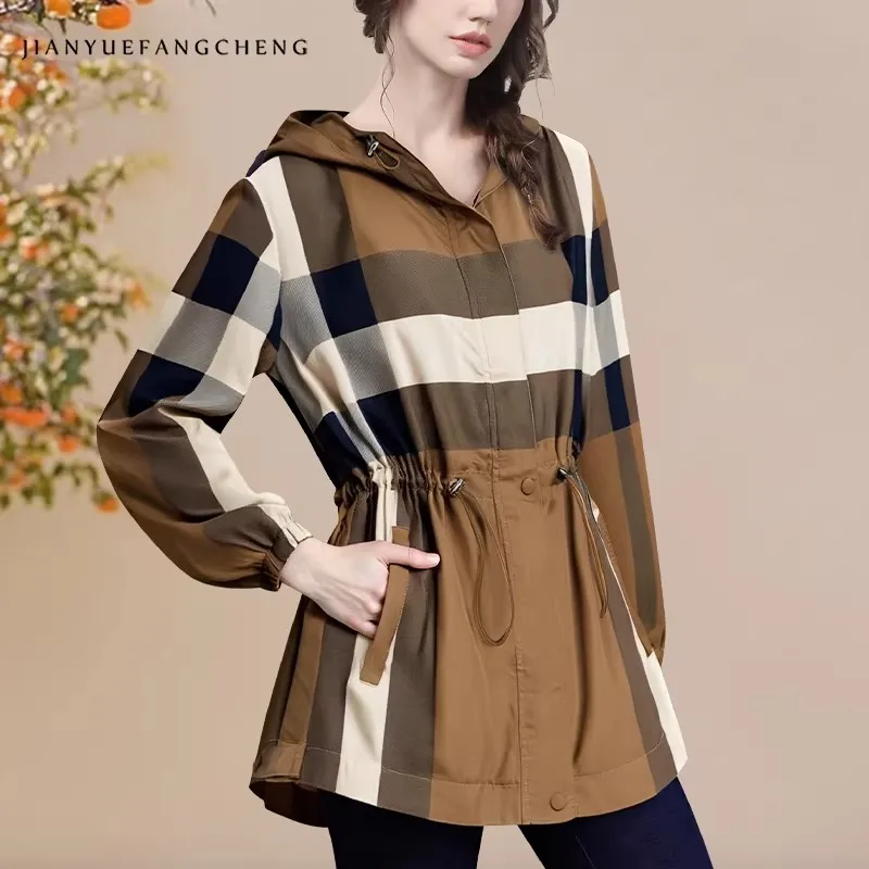 

Женская длинная стильная коричневая клетчатая куртка с капюшоном, осень 2025 года, повседневное спортивное пальто с длинными рукавами, ветровка, модные модные куртки