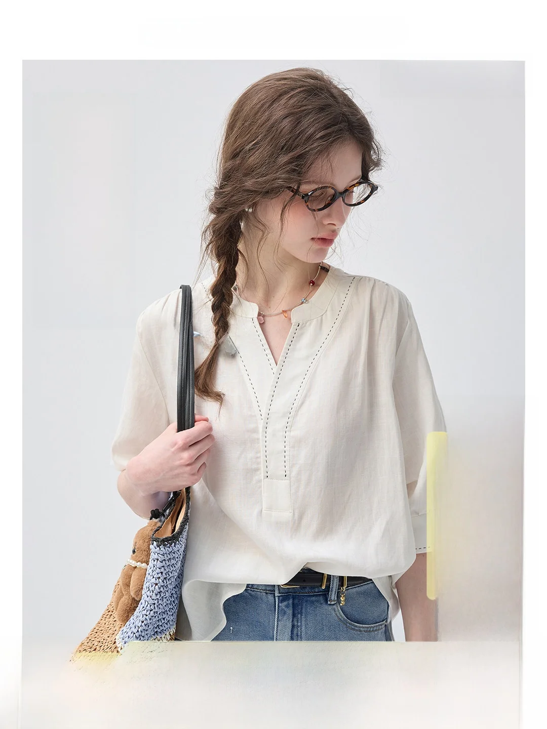 

Laziness Feeling White Shirt VEGA CHANG Rasa Summer New Loose Fit Lantern Sleeve V-Neck Commute Style Women's Fashion