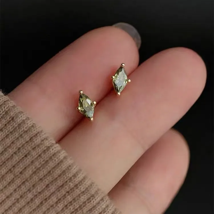 2026 New Minimalist Style Water Droplet Shaped Earrings, Small and Exquisite, Suitable for Women's Daily Party Jewelry Gifts