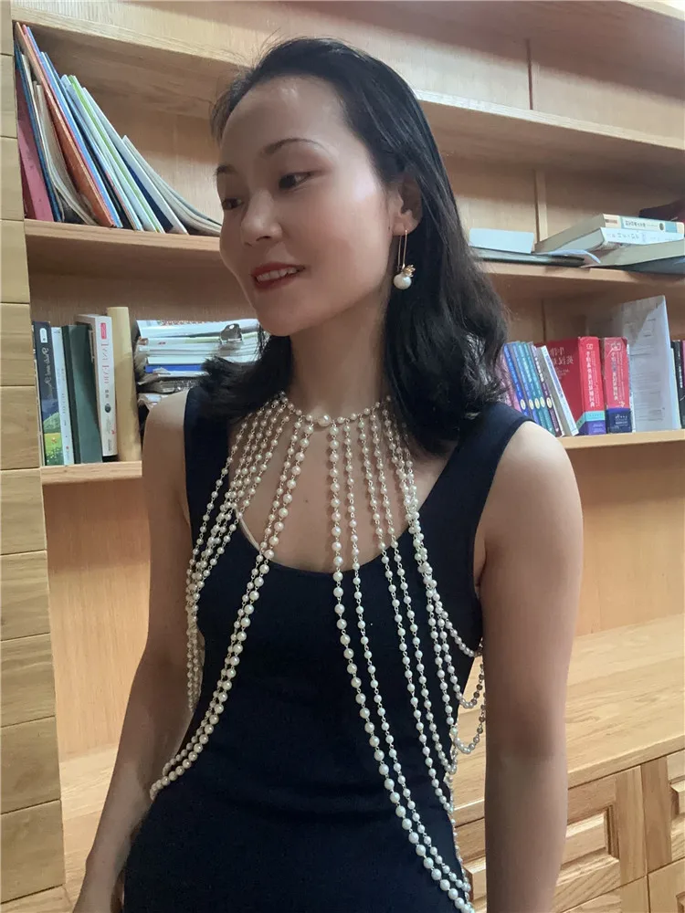 Y2k 빈티지 Luxury Beaded Shoulder Jewelry Pearl Shawl Body Chain Handmade Pearl Top Bra Backchain Woven Bead Body Chains for Women