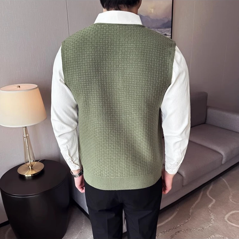 Autumn and Winter Men's V - Neck Knitted  Vest Business Casual Men's Daily Commute Knit Sweater