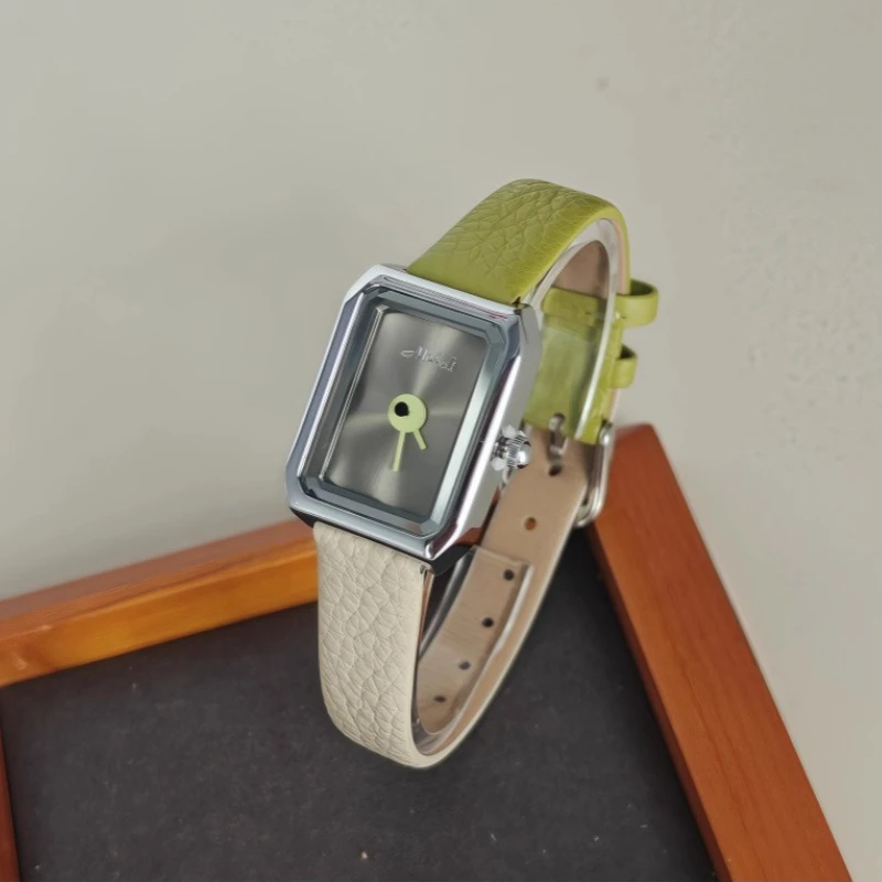Vintage Woman's Watch Exquisite Simple Square Quartz Watch Color Matching Exquisite Leather Elegant Woman's Watch