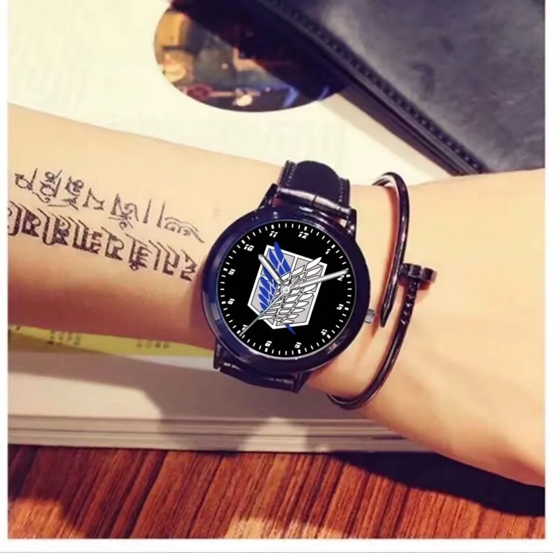 

Часы с изображением аниме «Атака Титанов», студенческие светящиеся кварцевые часы, водонепроницаемые для ежедневного использования, подарок на праздник и день рождения