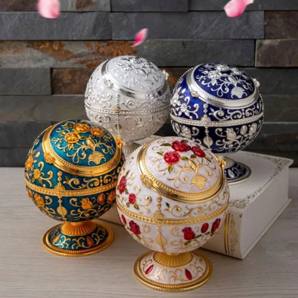 Nordic Light Luxury Creative Anti Fly Ash Windproof Ashtray Personalized Spherical with Lid Ashtray Metal Household Ashtray