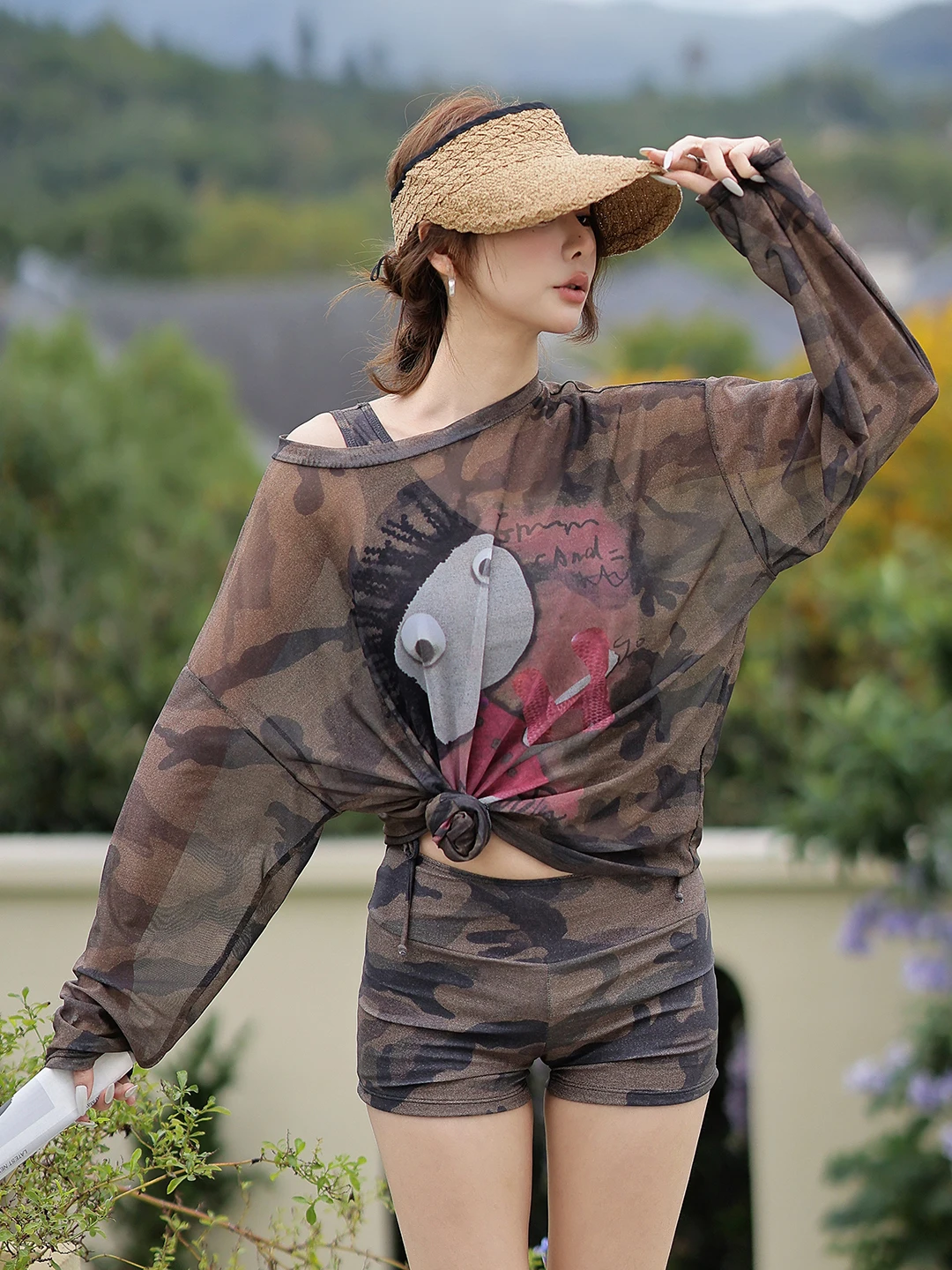 

Новый женский купальник-тройка 2026 года: утягивающий, с накидкой, для пляжного отдыха и термальных источников, больших размеров, с круглым вырезом и длинными рукавами